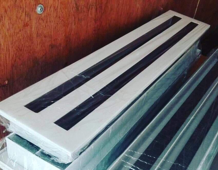 Air diffuser slot diffuser